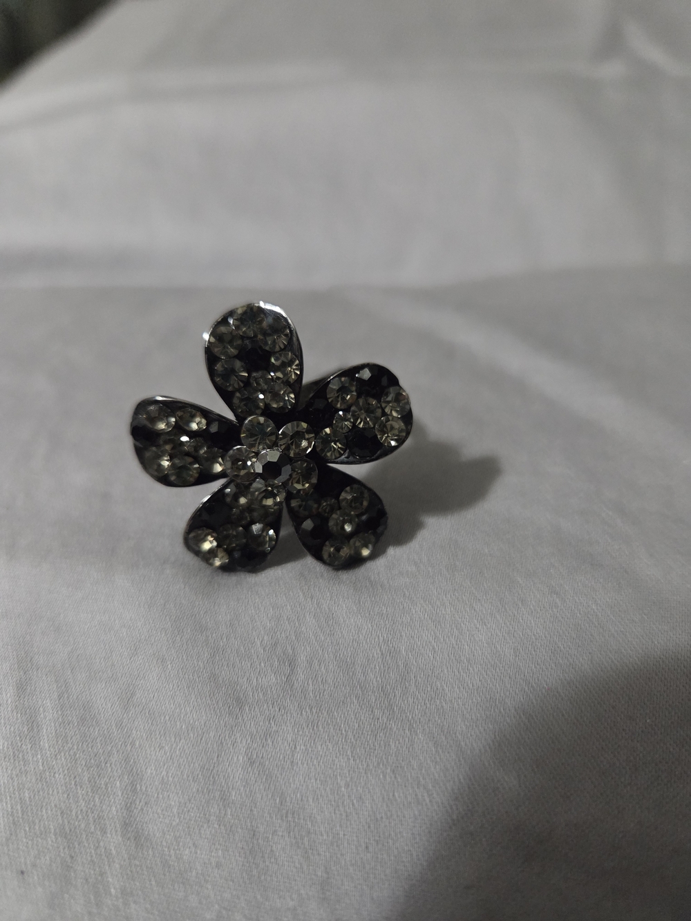 Flower Statement Ring - Black and Silver